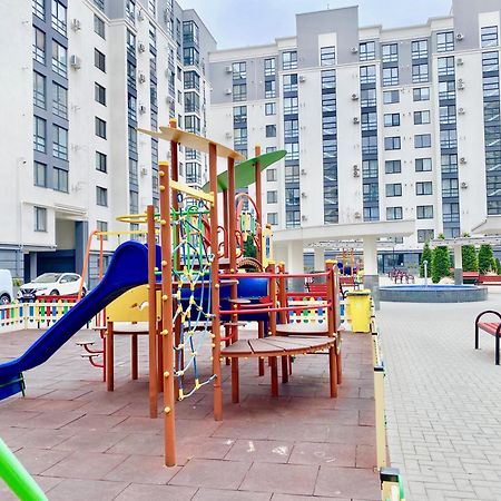 Apartament Confort キシナウ エクステリア 写真