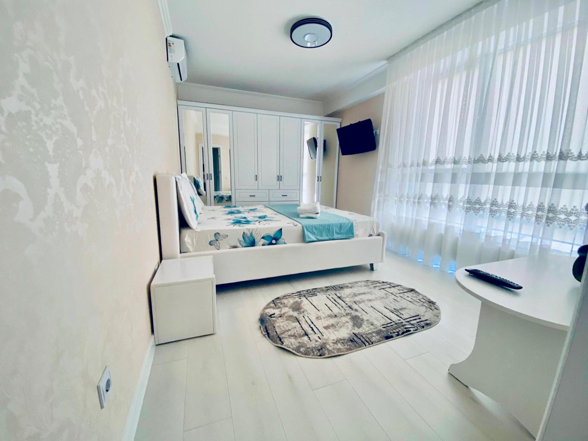 Apartament Confort キシナウ エクステリア 写真