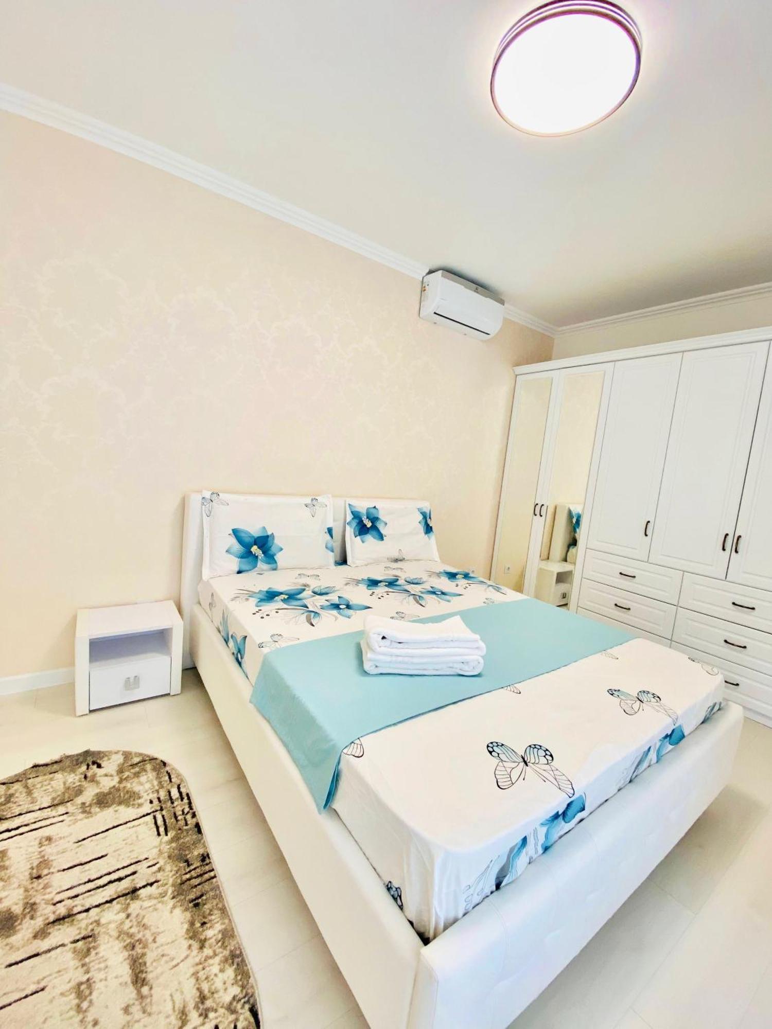 Apartament Confort キシナウ エクステリア 写真