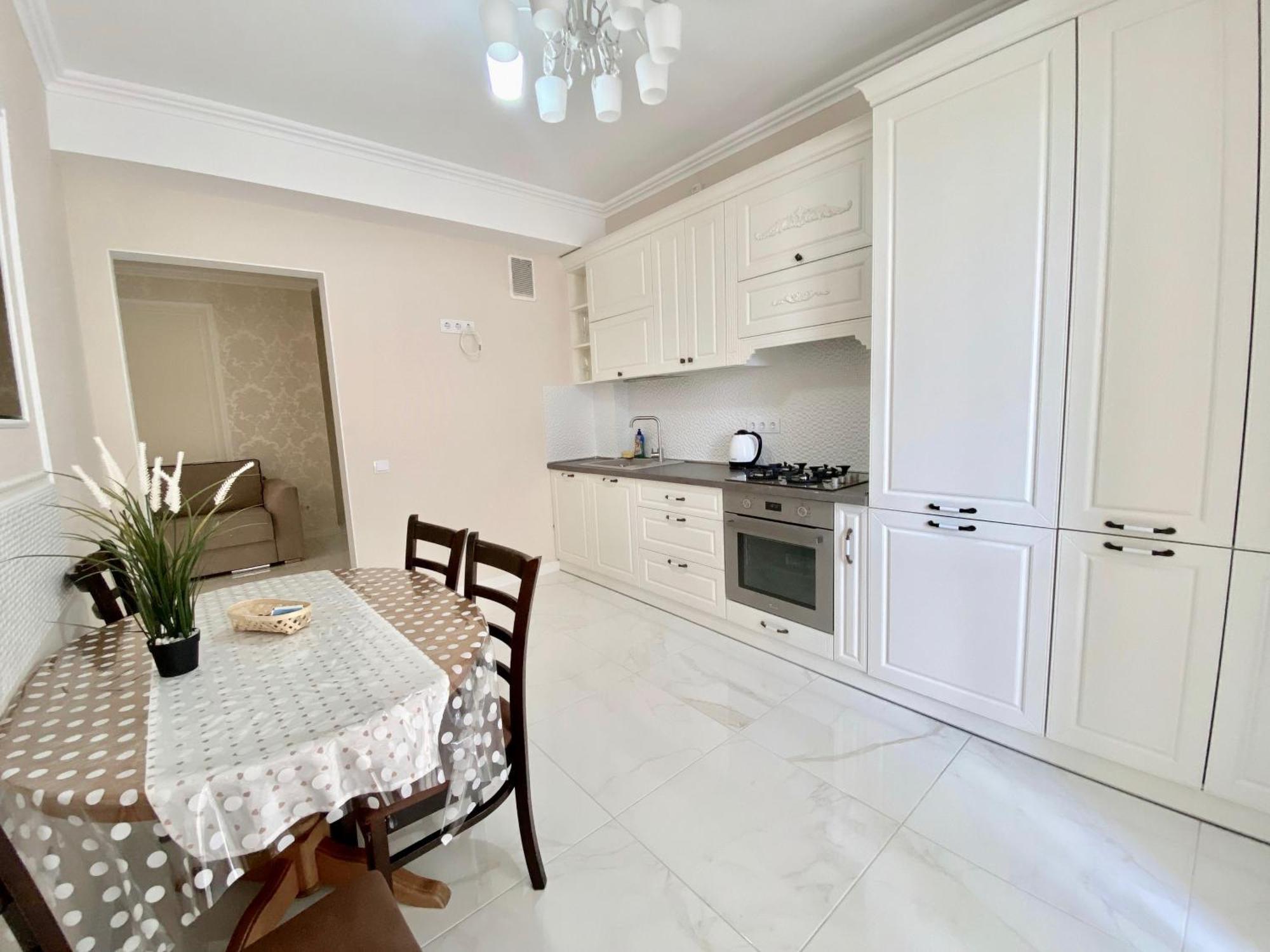 Apartament Confort キシナウ エクステリア 写真