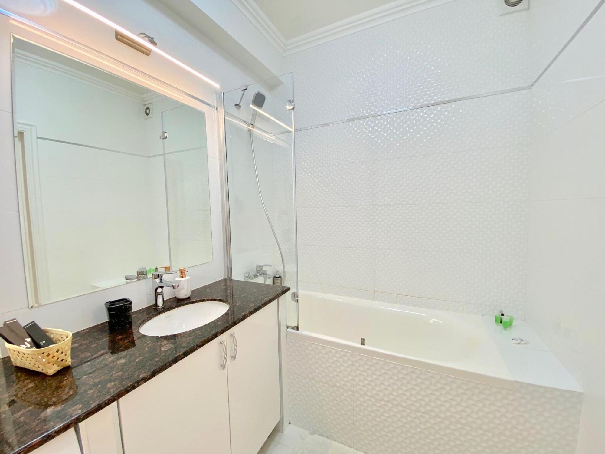 Apartament Confort キシナウ エクステリア 写真