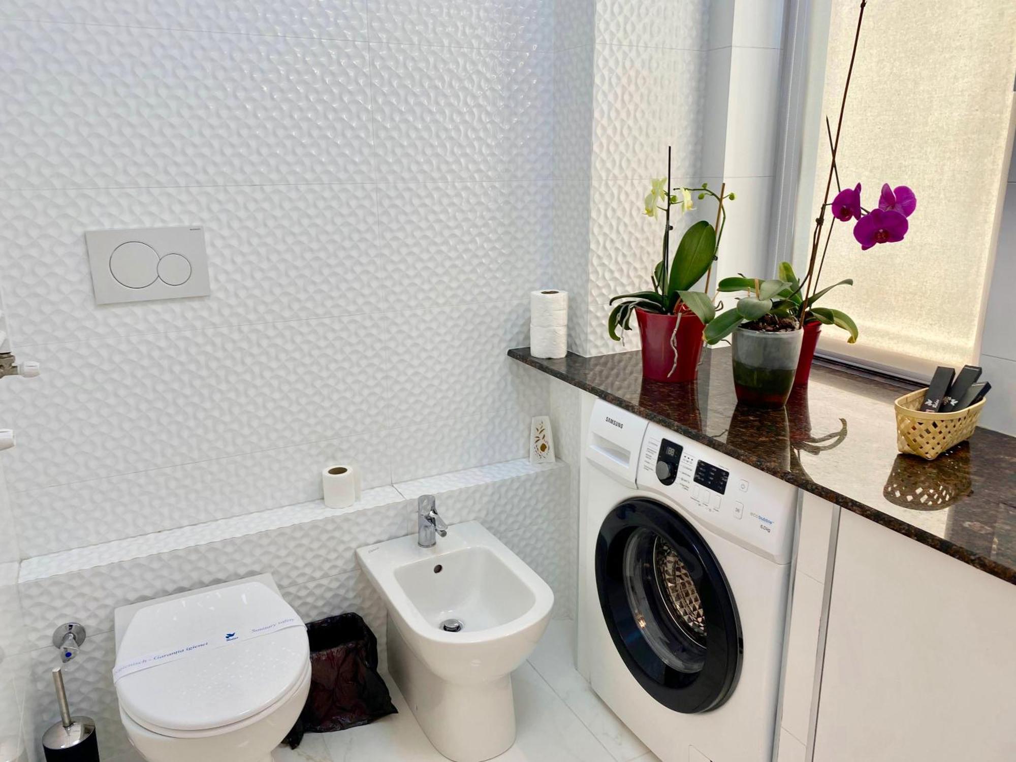 Apartament Confort キシナウ エクステリア 写真